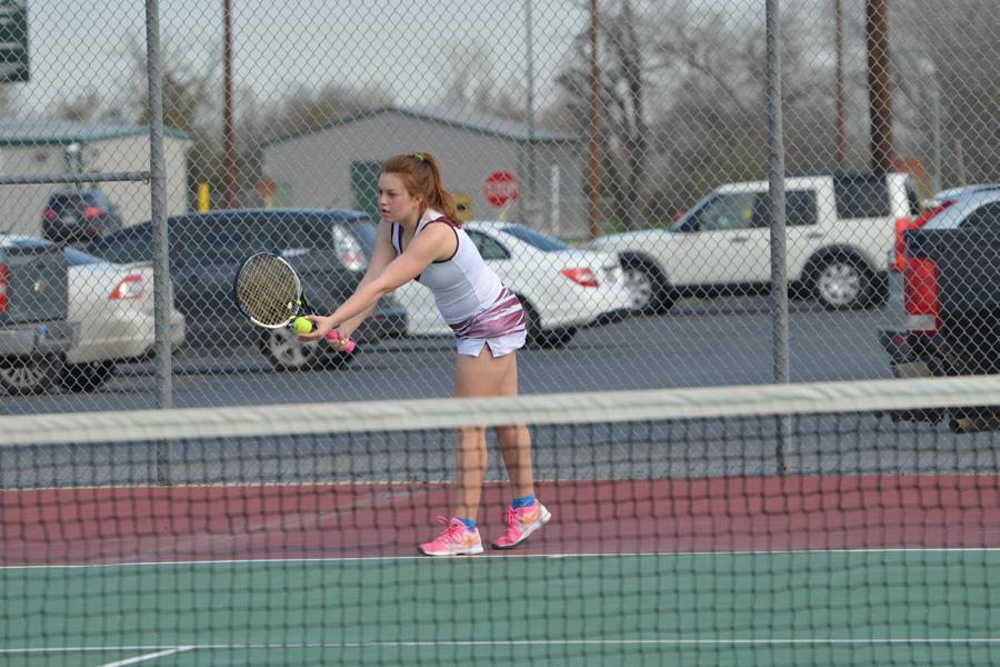 Players prepare for tennis season