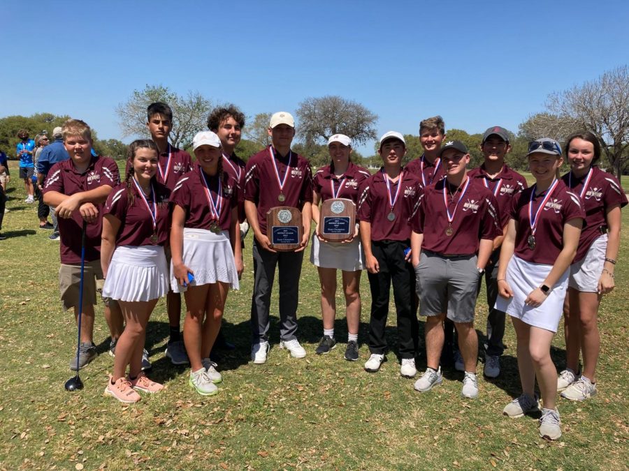 Golf claims district championship and advance to regionals