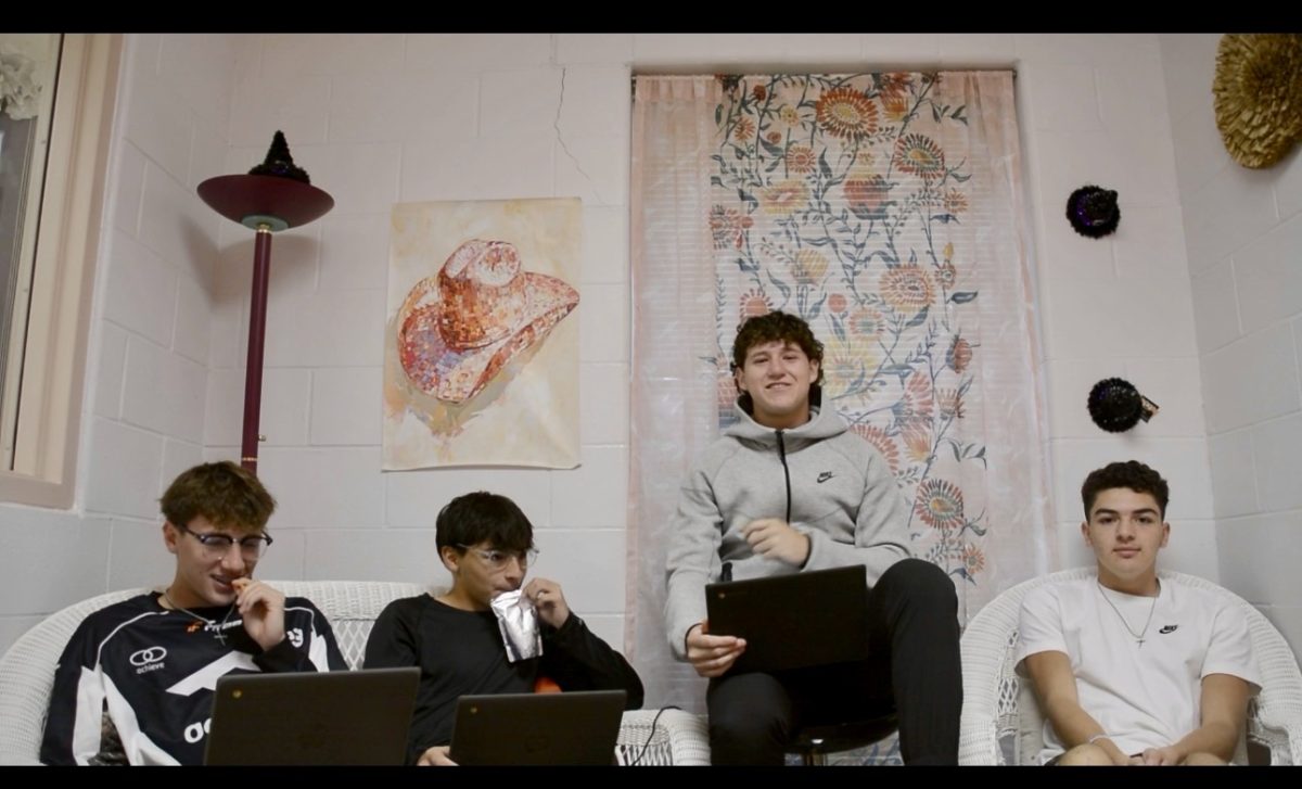 Devining DHS podcasters return for a look at collegiate football and the MLB World Series kickoff Friday night. Rowdy Esparza, Eli Valles, Riley Gutierrez and Cole Reyes are DHS athletes and DHS News broadcasters.